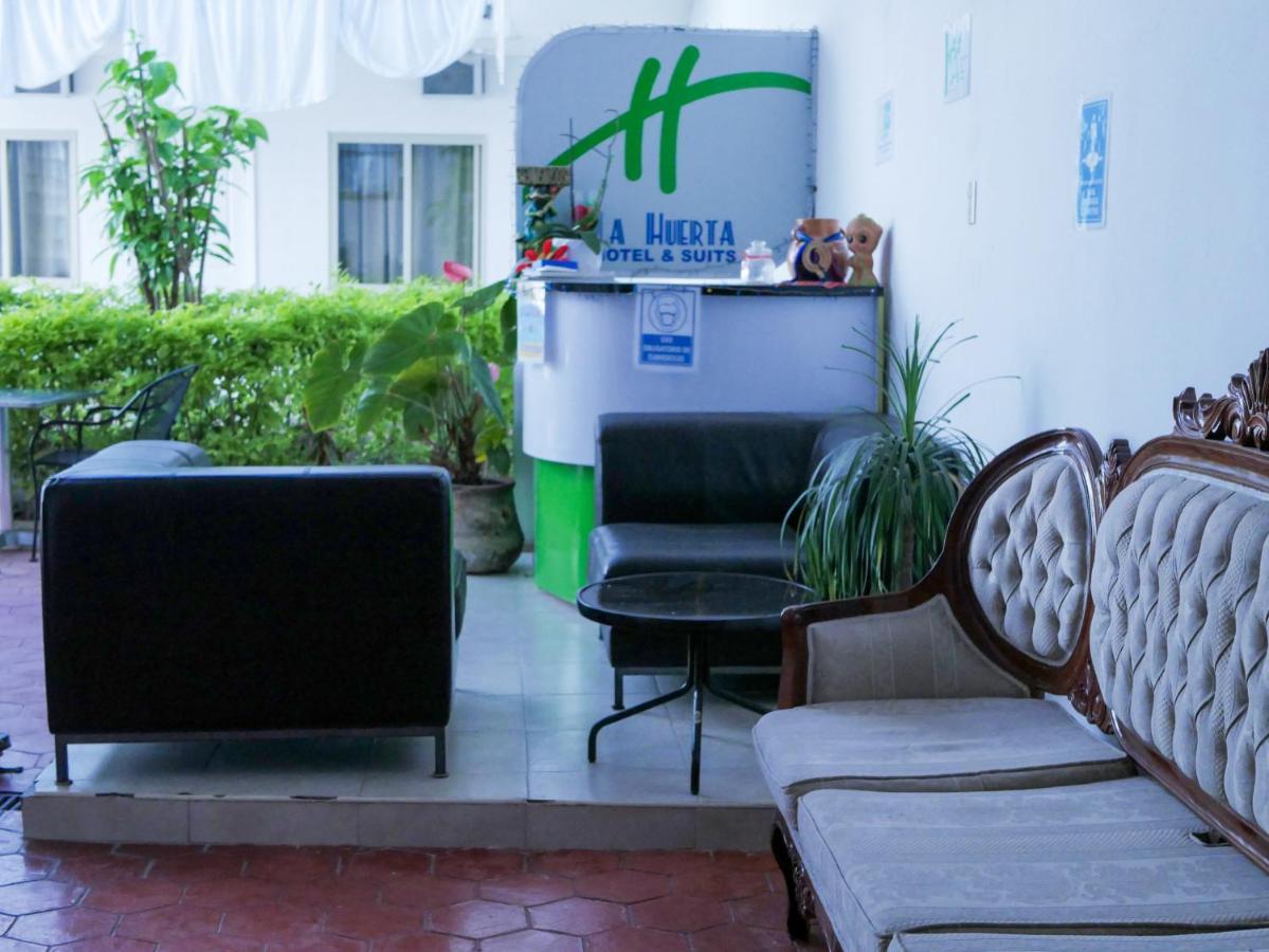 Hotel La Huerta Río Verde Exterior photo